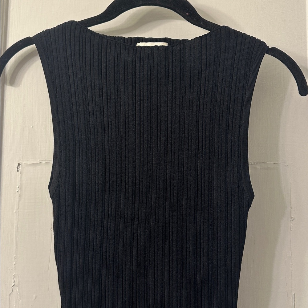 DISSH Black Ribbed Knit Top